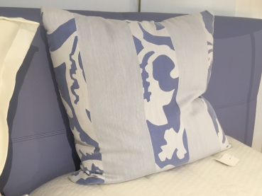 Preview: 2 Zierkissen