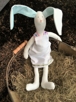 Preview: Häschen mit Kleid