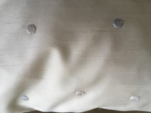 Zierkissen Point hell